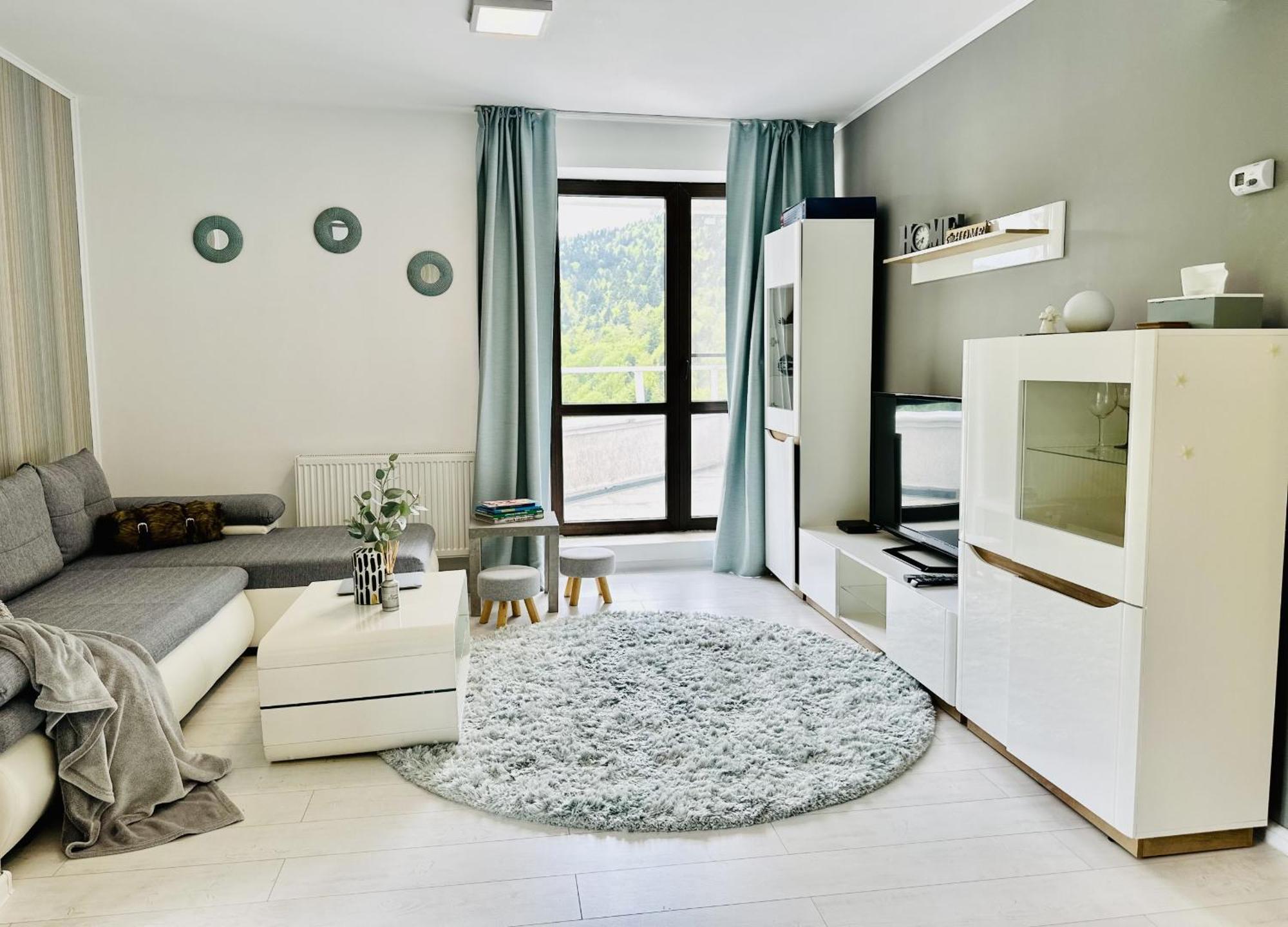 Sky Is The Limit Apartment Синая Екстериор снимка