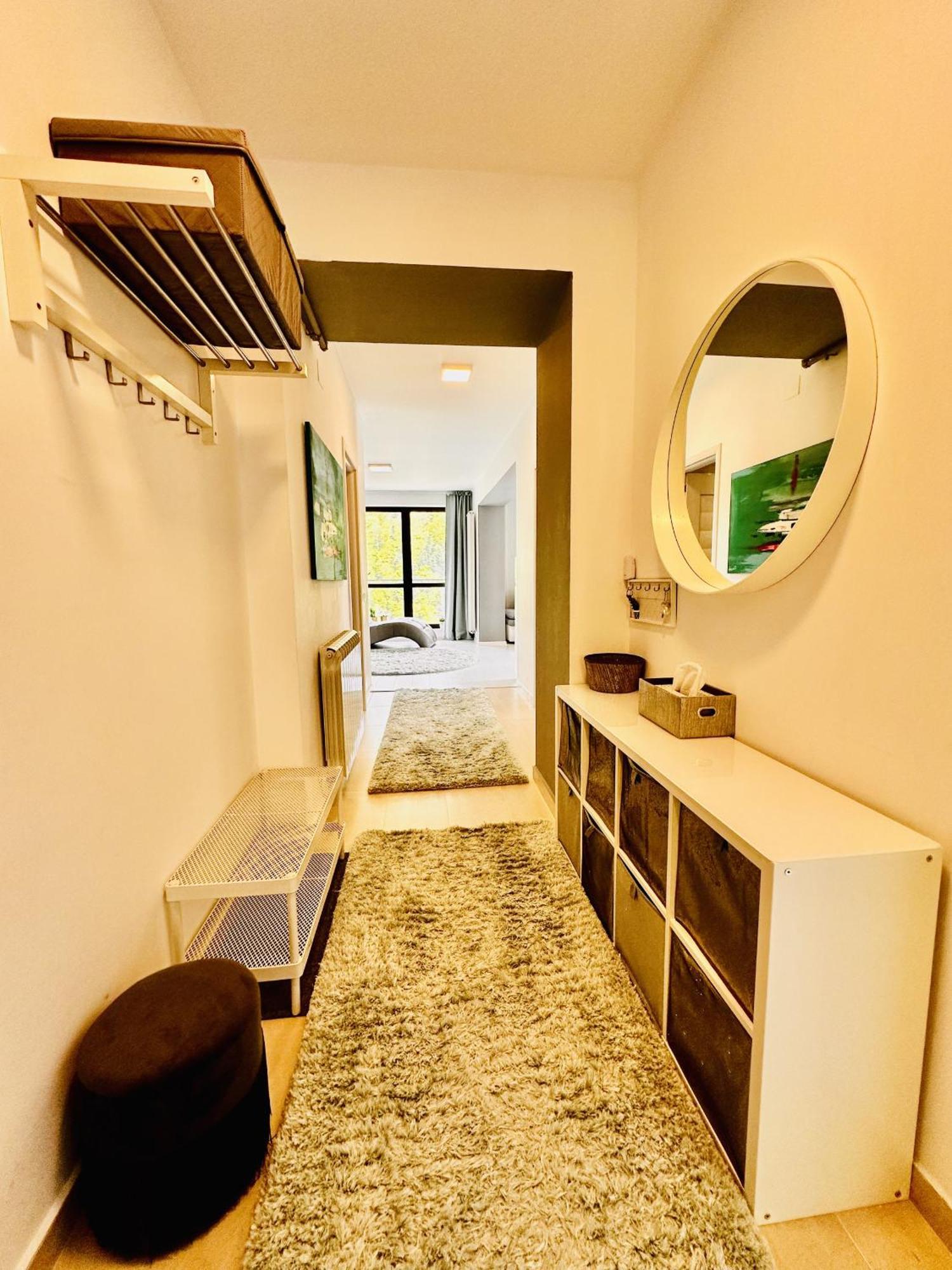 Sky Is The Limit Apartment Синая Екстериор снимка